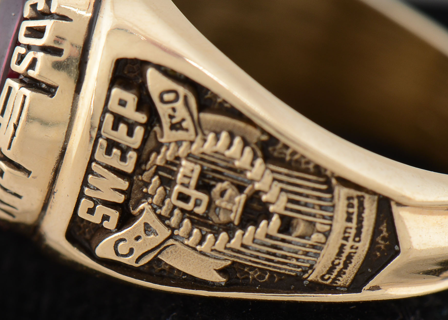 10K Gold with Diamonds 1990 World Series Ring with Original Box