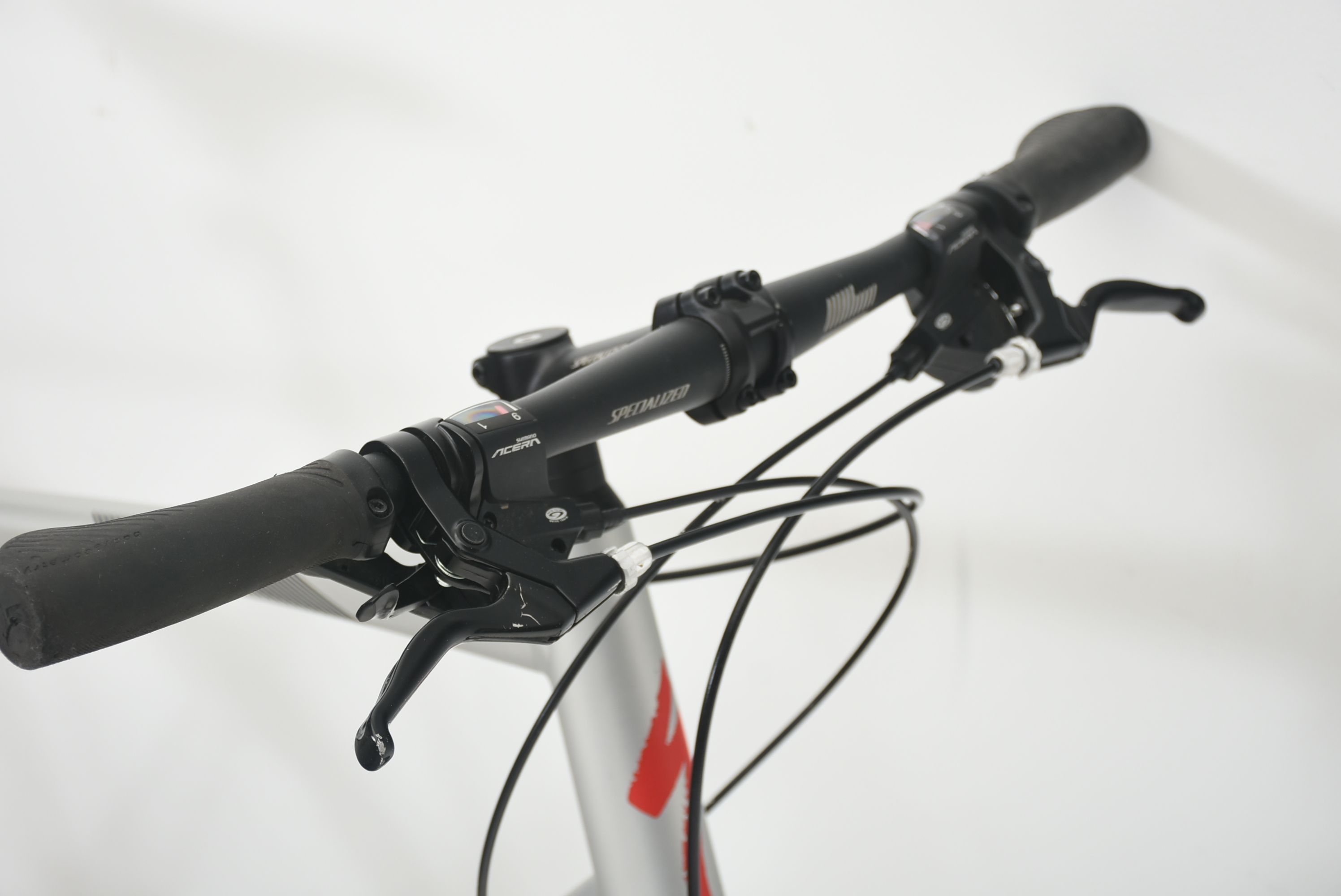 27-speed Specialized Sirrus Elite Hybrid Bike