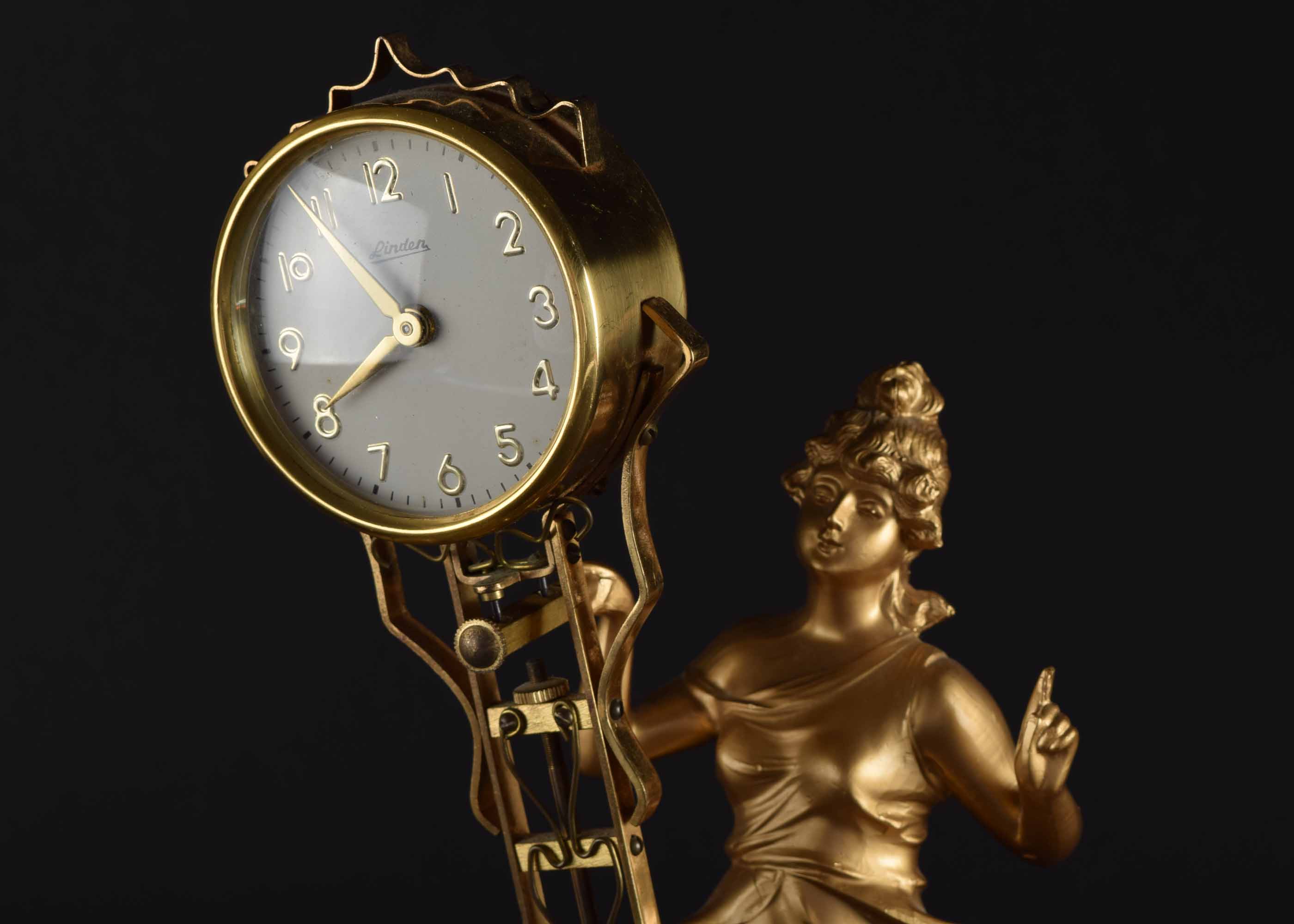 Vintage Art Nouveau Lady Diana Wagger Balancing Linden Clock