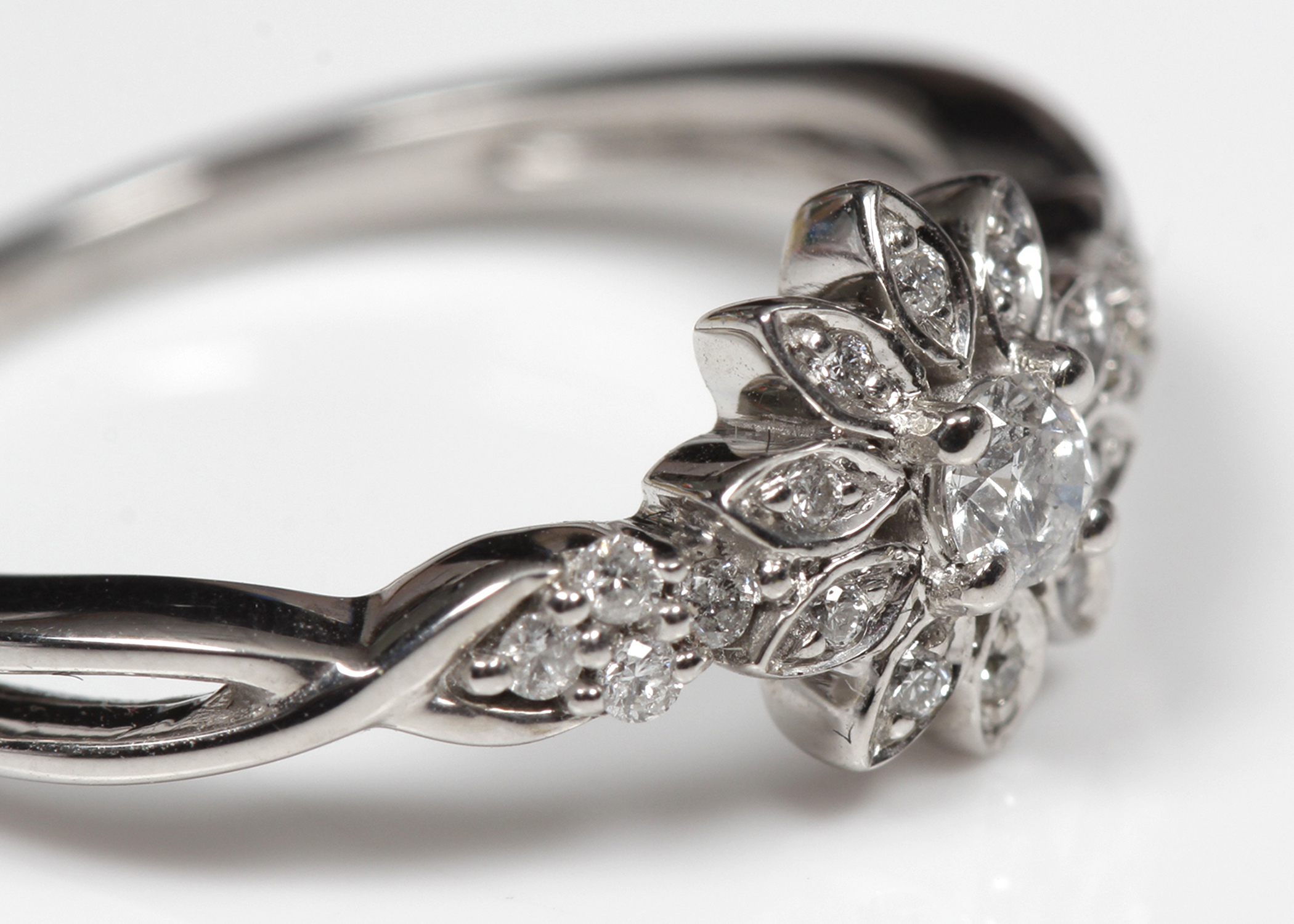 14K White Gold Diamond Flower Ring
