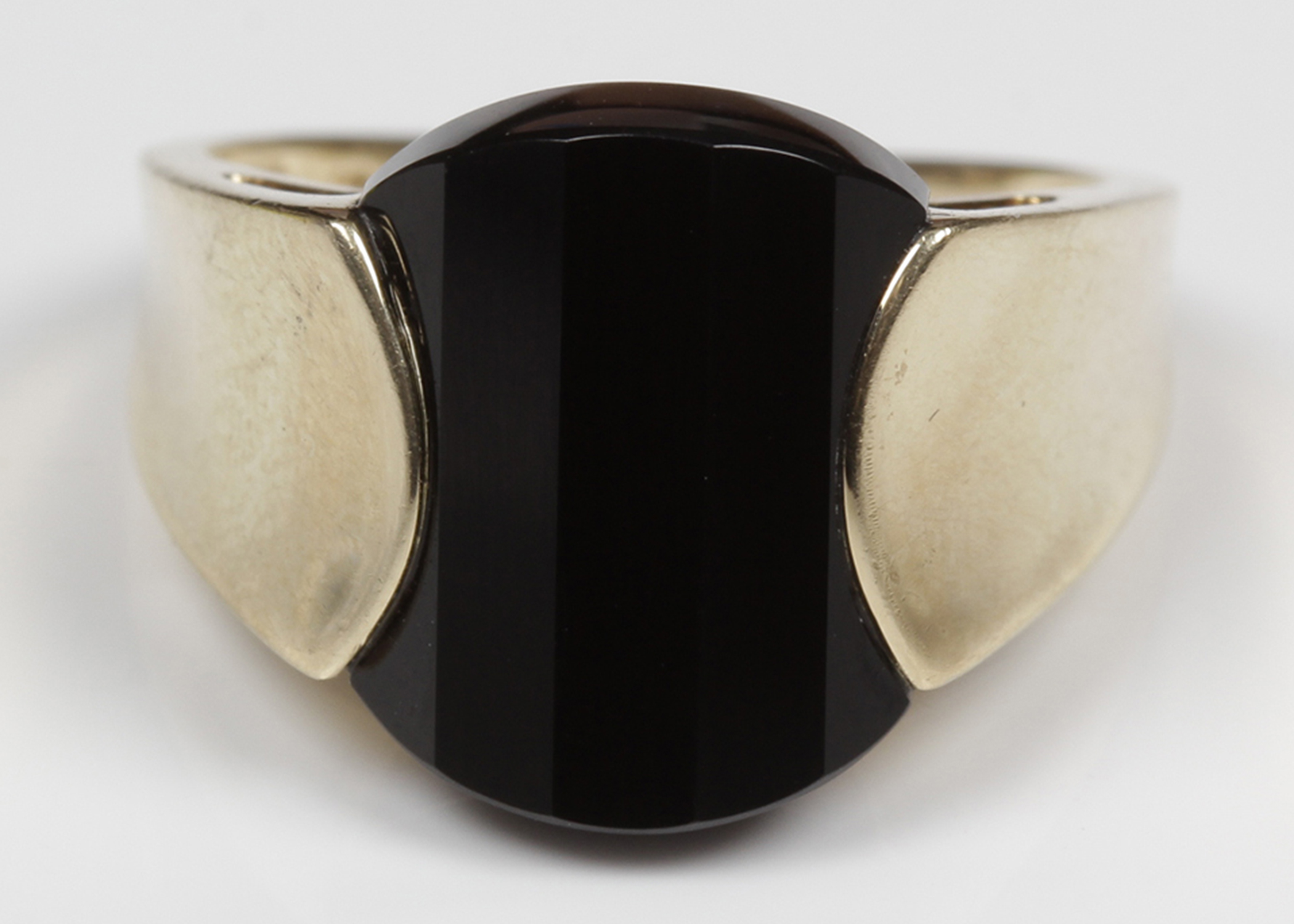 10K Yellow Gold Onyx Ring