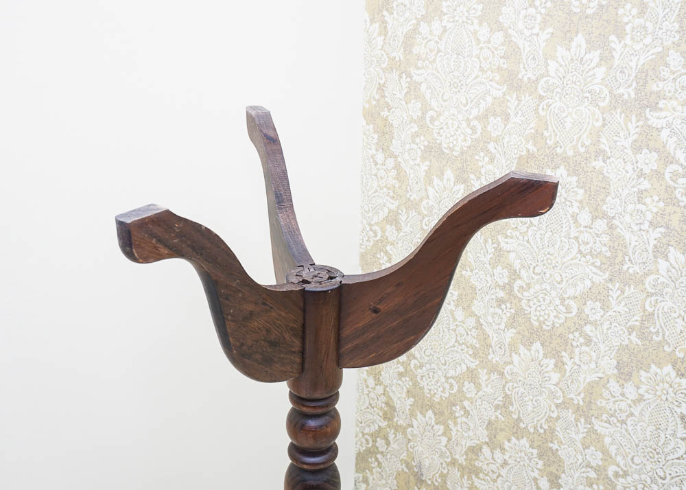 Slim Round Pedestal Accent Table