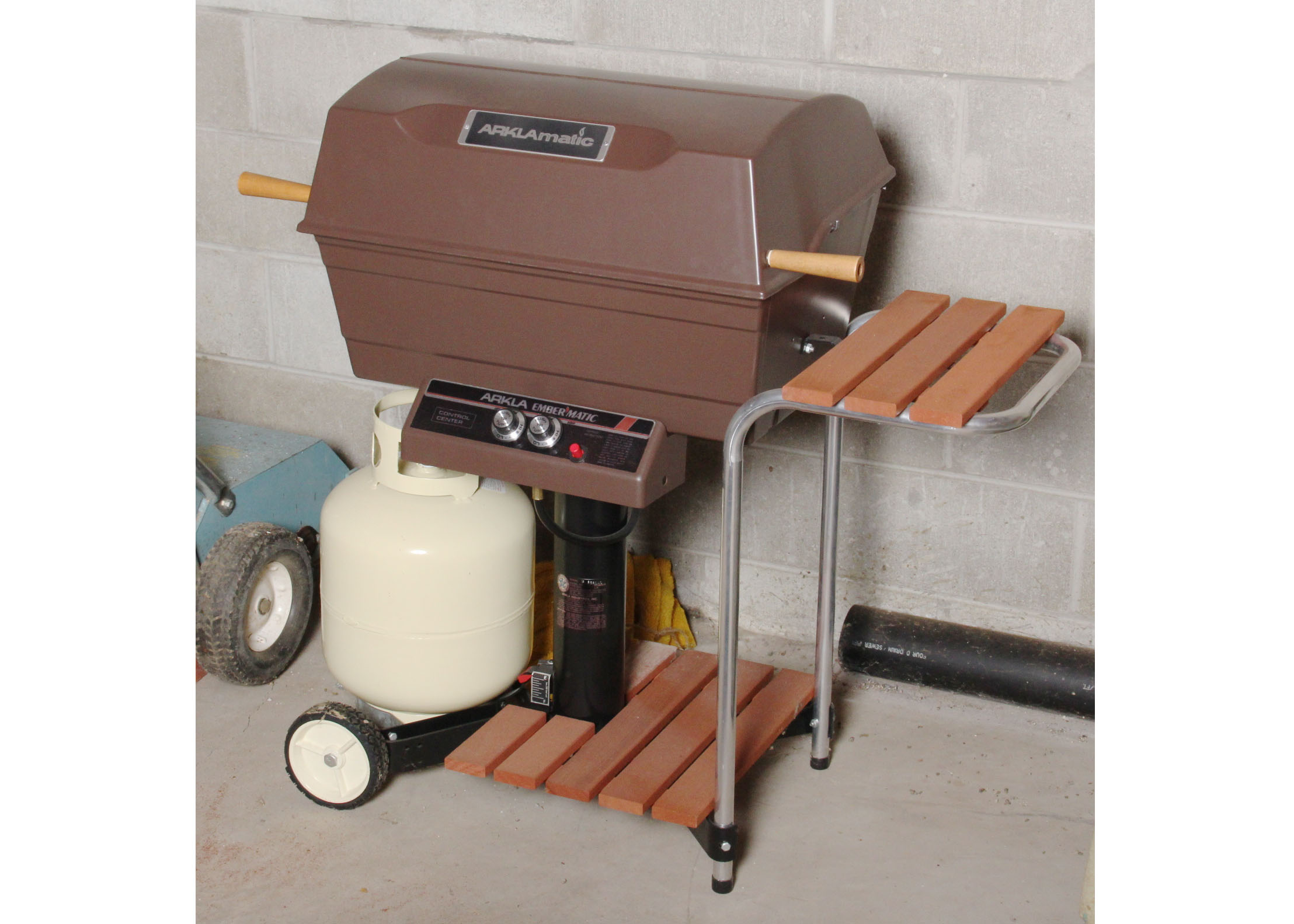 Arkla Ember-Matic Barbecue Grill and Tools
