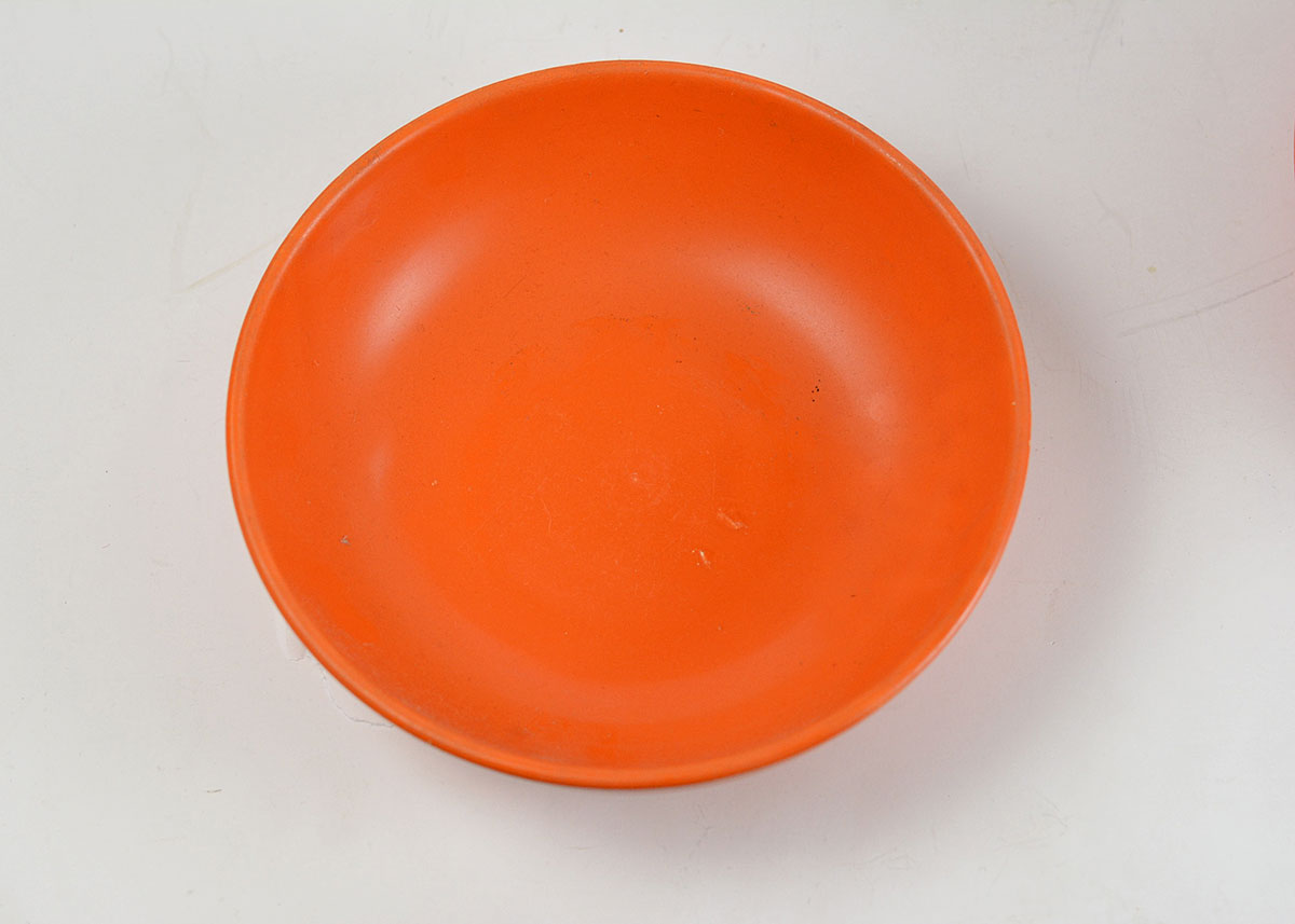 Harlequin Radioactive Red Dishware