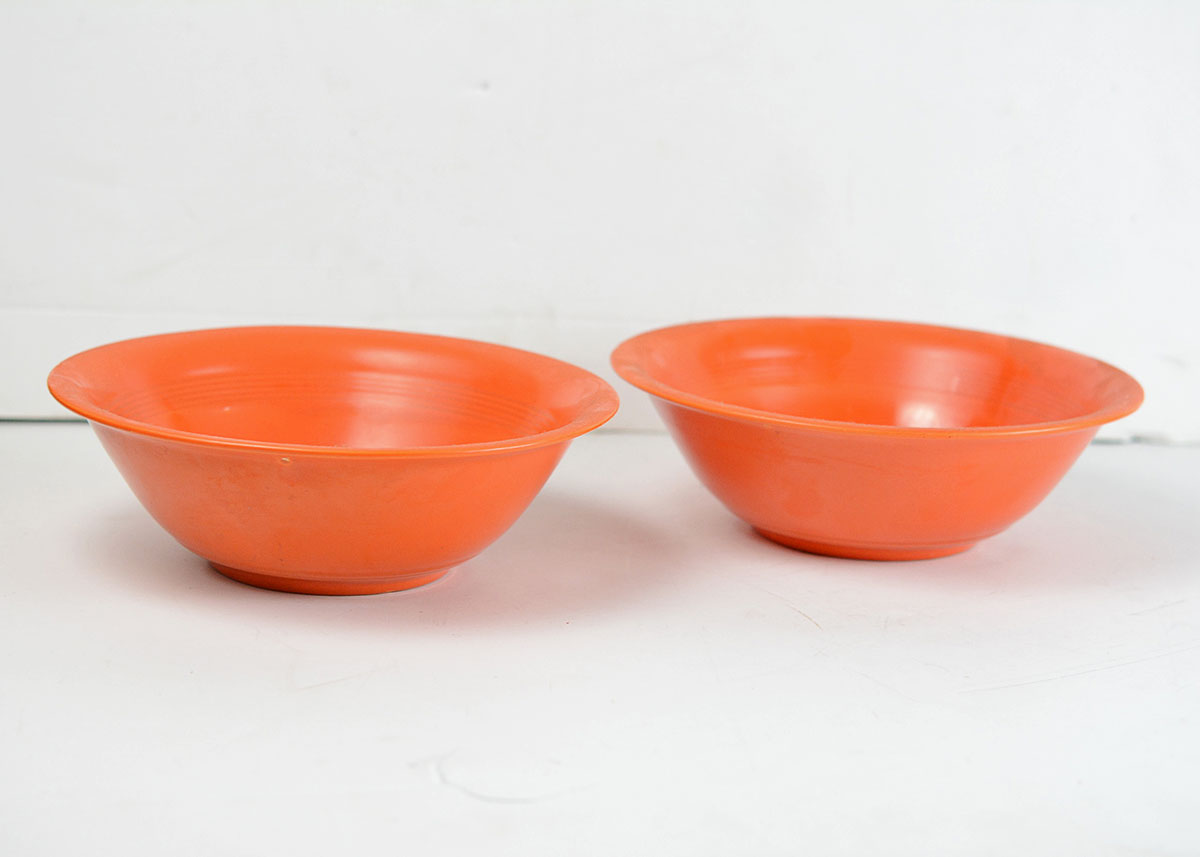 Harlequin Radioactive Red Dishware