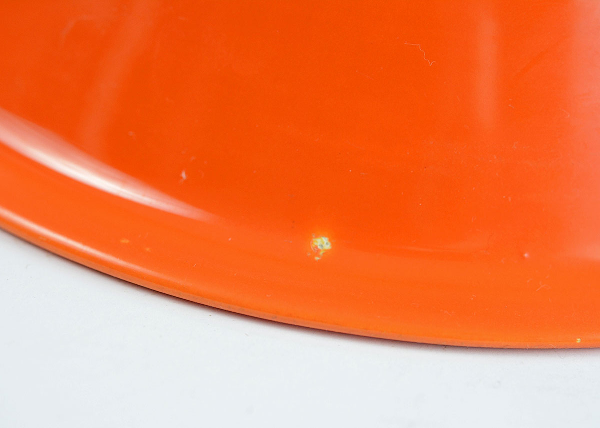 Harlequin Radioactive Red Dishware