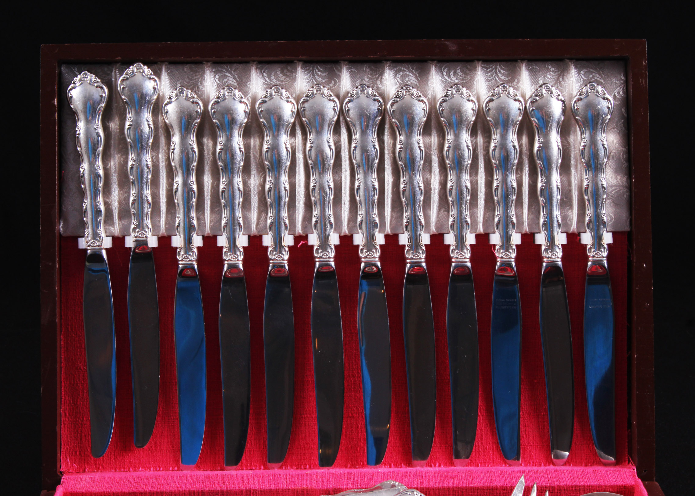 Sterling Reed and Barton Mirrorstele Flatware Set