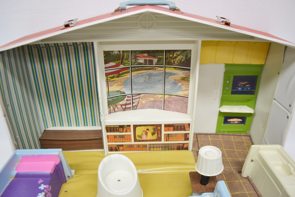 1960s Barbie & Skipper Deluxe House & 1972 Barbie Friend Ship