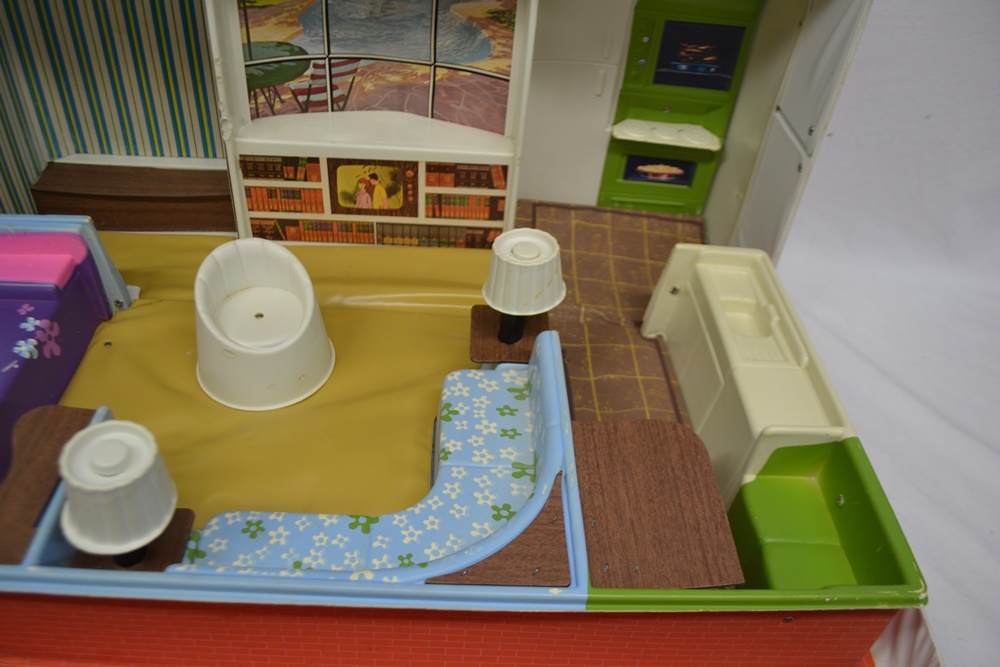 1960s Barbie & Skipper Deluxe House & 1972 Barbie Friend Ship