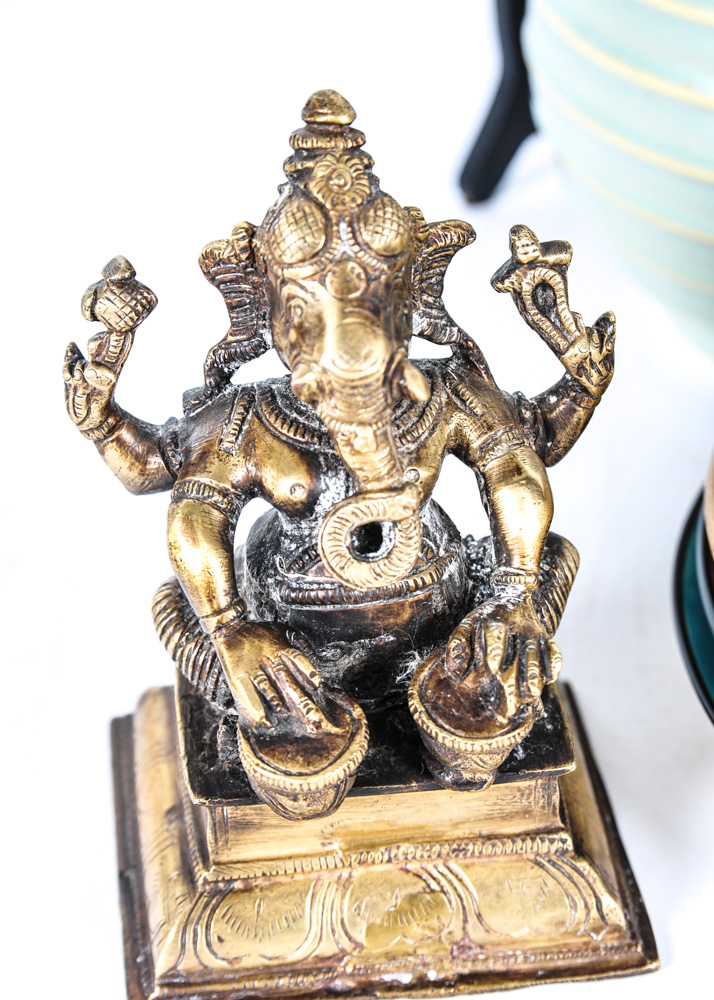 Home Decor and Souvenir Grouping