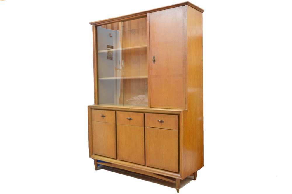 Mid Century Modern Kroehler China Cabinet