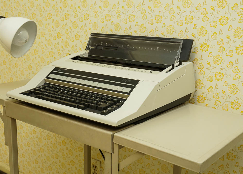 Nakajima Electronic Office Typewriter with Metal Desk and Lamp