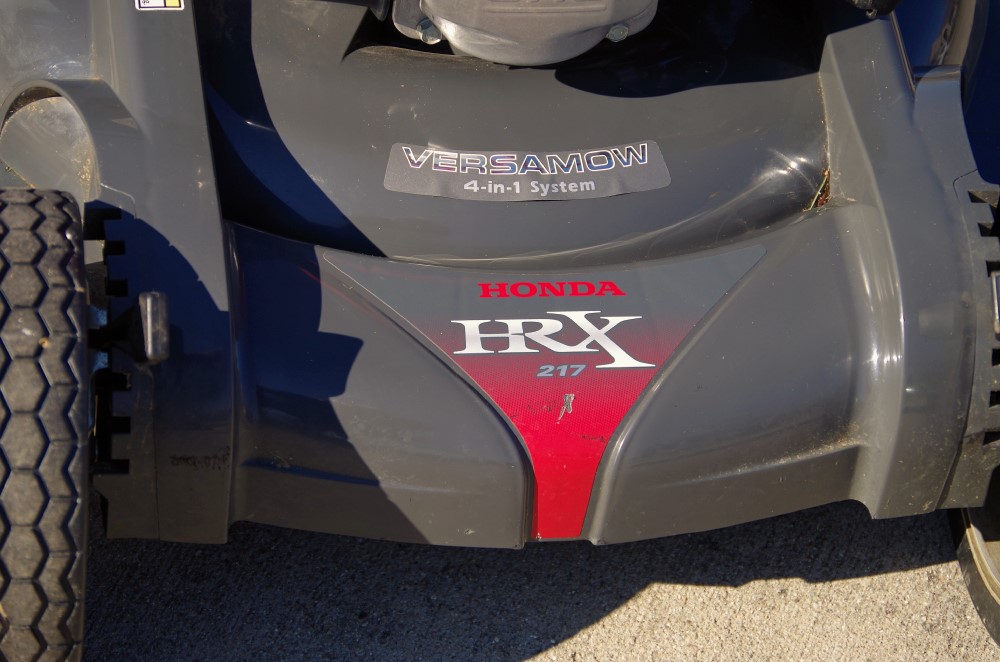 Honda HRX 217 Easy Start Gas Powered Push Lawn Mower