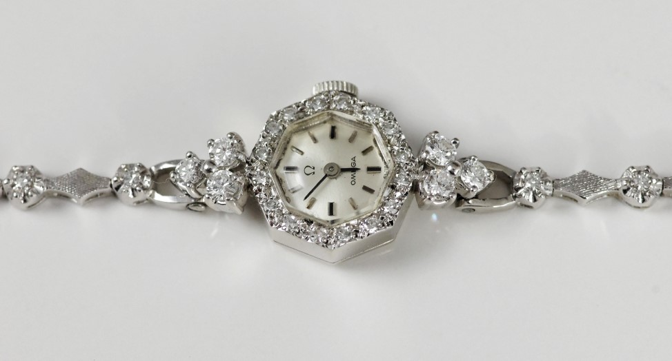 Elegant Vintage 14K White Gold and Diamond Omega Ladies Watch