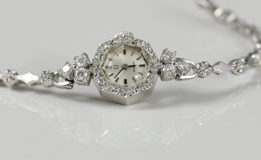 Elegant Vintage 14K White Gold and Diamond Omega Ladies Watch
