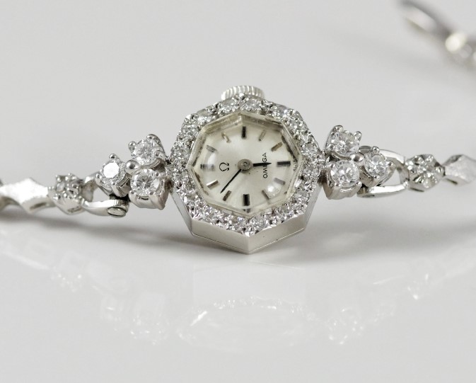 Elegant Vintage 14K White Gold and Diamond Omega Ladies Watch