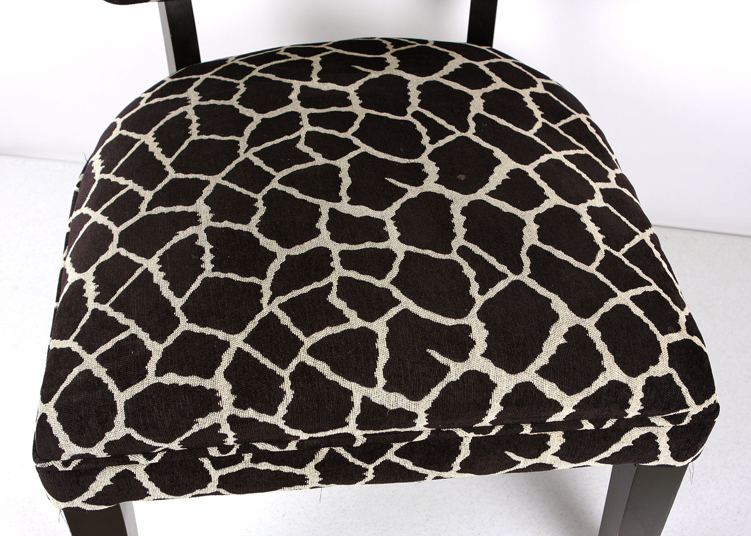 Black and White Giraffe Print Upholstered Accent Chair