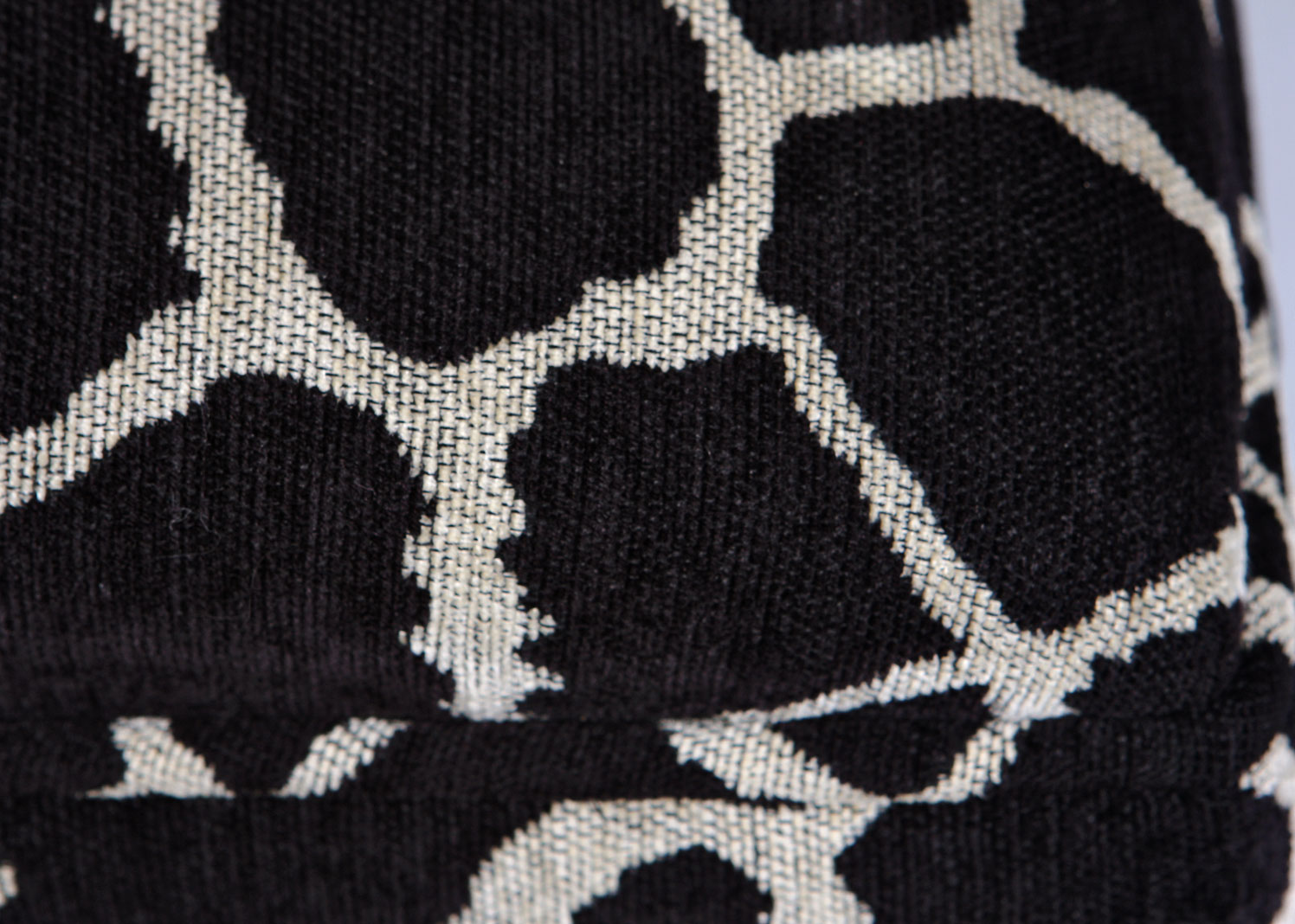Black and White Giraffe Print Upholstered Accent Chair