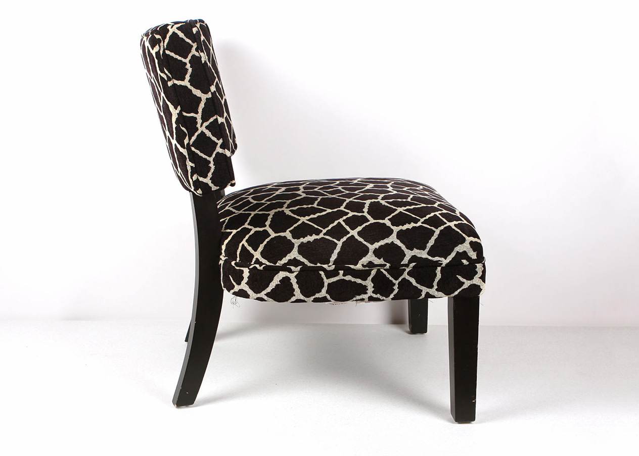 Black and White Giraffe Print Upholstered Accent Chair