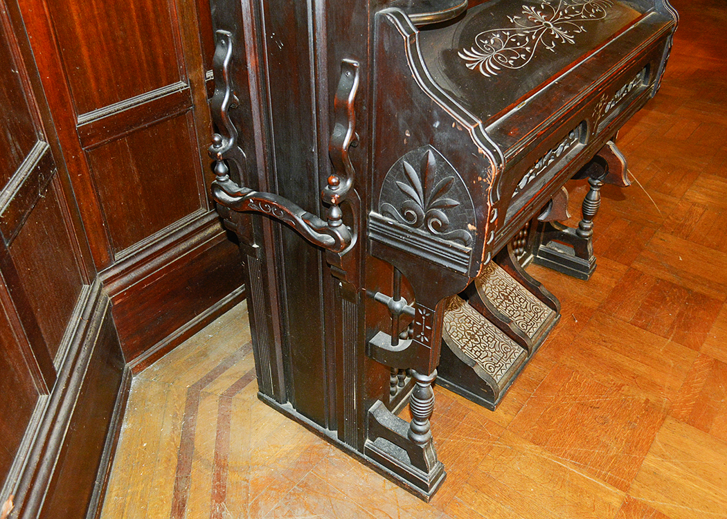 Victorian Clough and Marren Walnut Case Pump Organ
