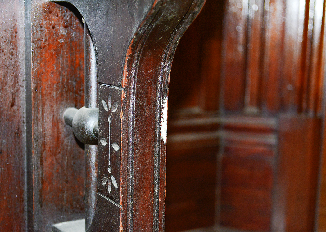 Victorian Clough and Marren Walnut Case Pump Organ
