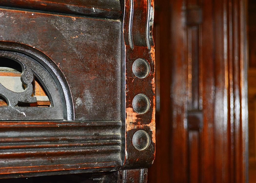 Victorian Clough and Marren Walnut Case Pump Organ