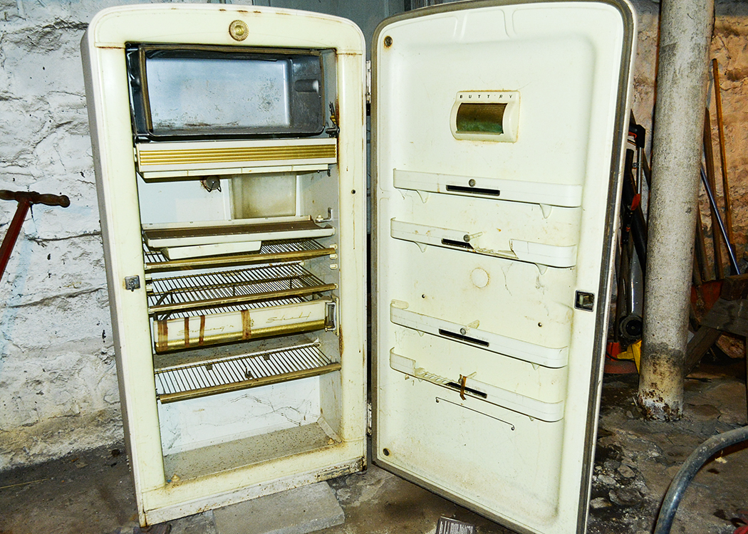 Vintage Gibson Single Door Refrigerator