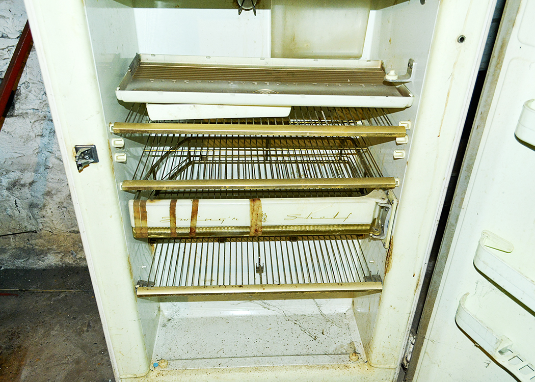 Vintage Gibson Single Door Refrigerator