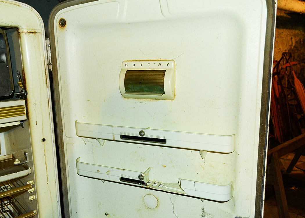 Vintage Gibson Single Door Refrigerator