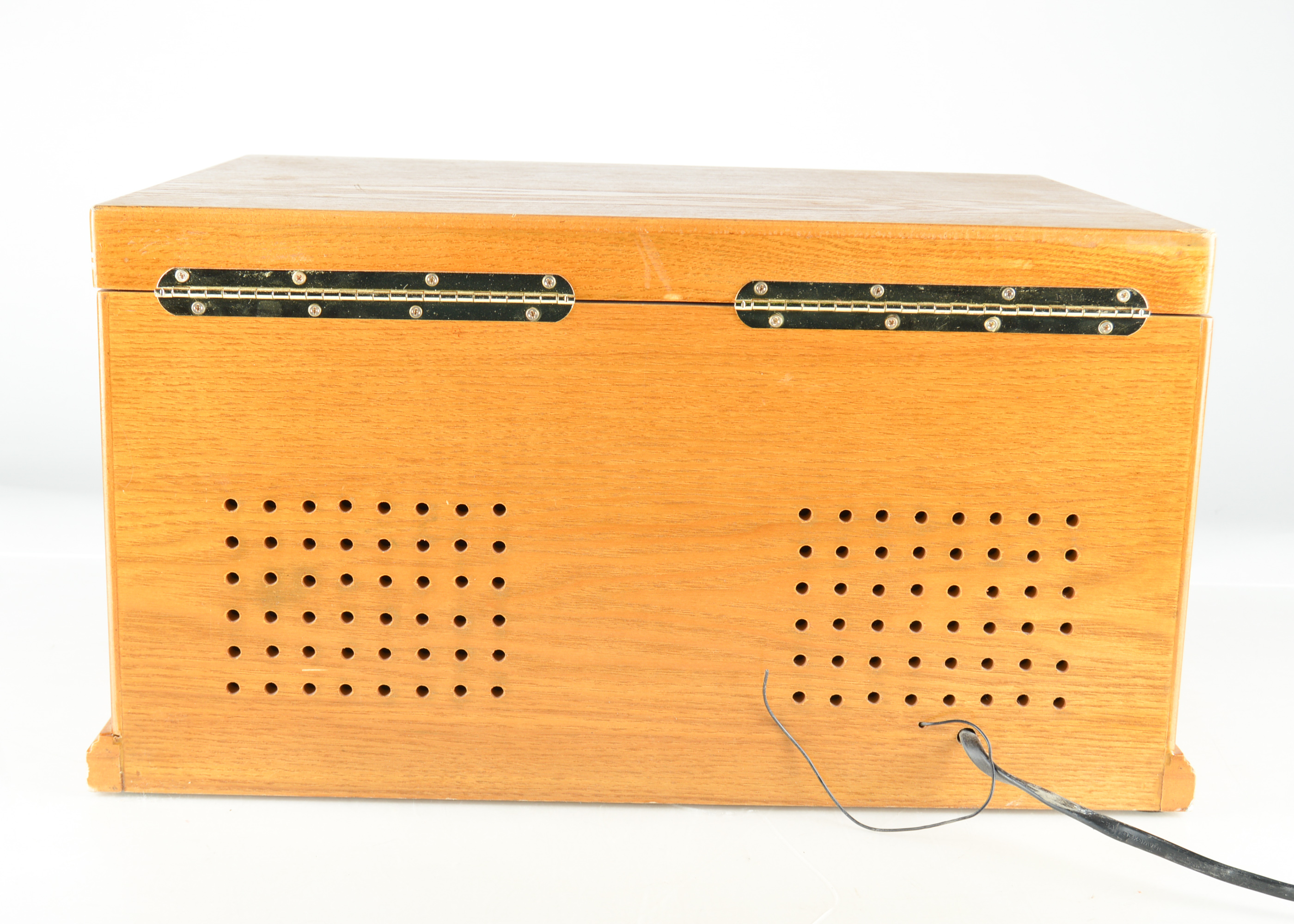 Detrola Turntable CD Player AM/FM Radio