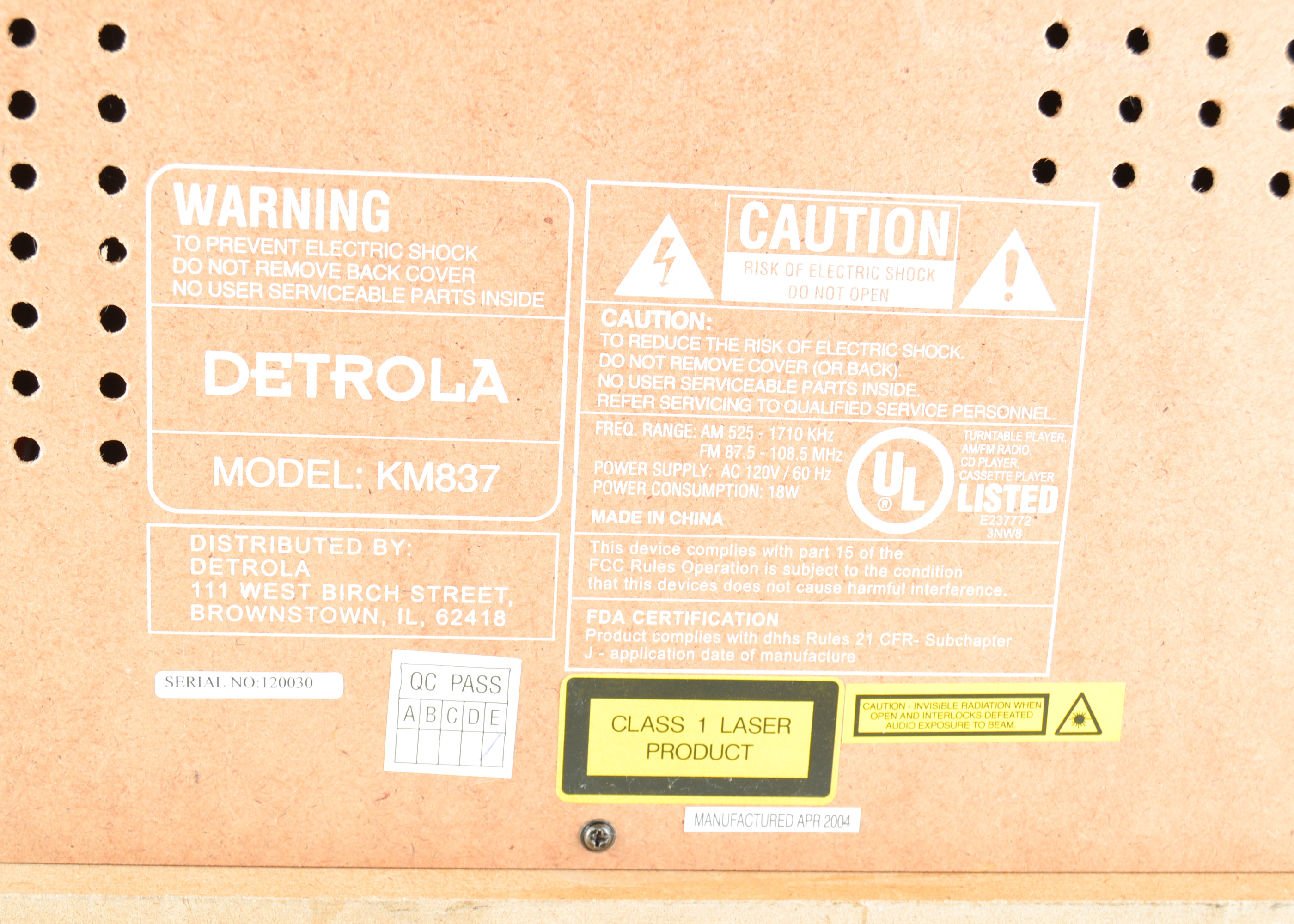 Detrola Turntable CD Player AM/FM Radio