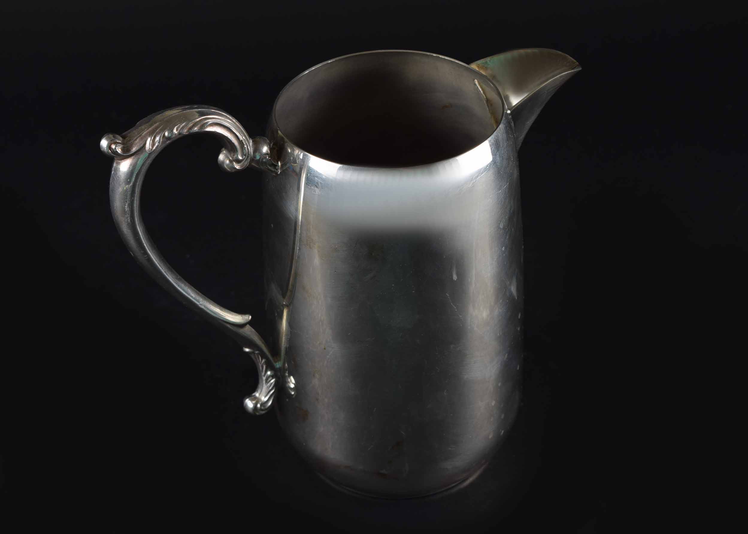 Sheridan Silverplate Water Pitcher and Three Julep Cups