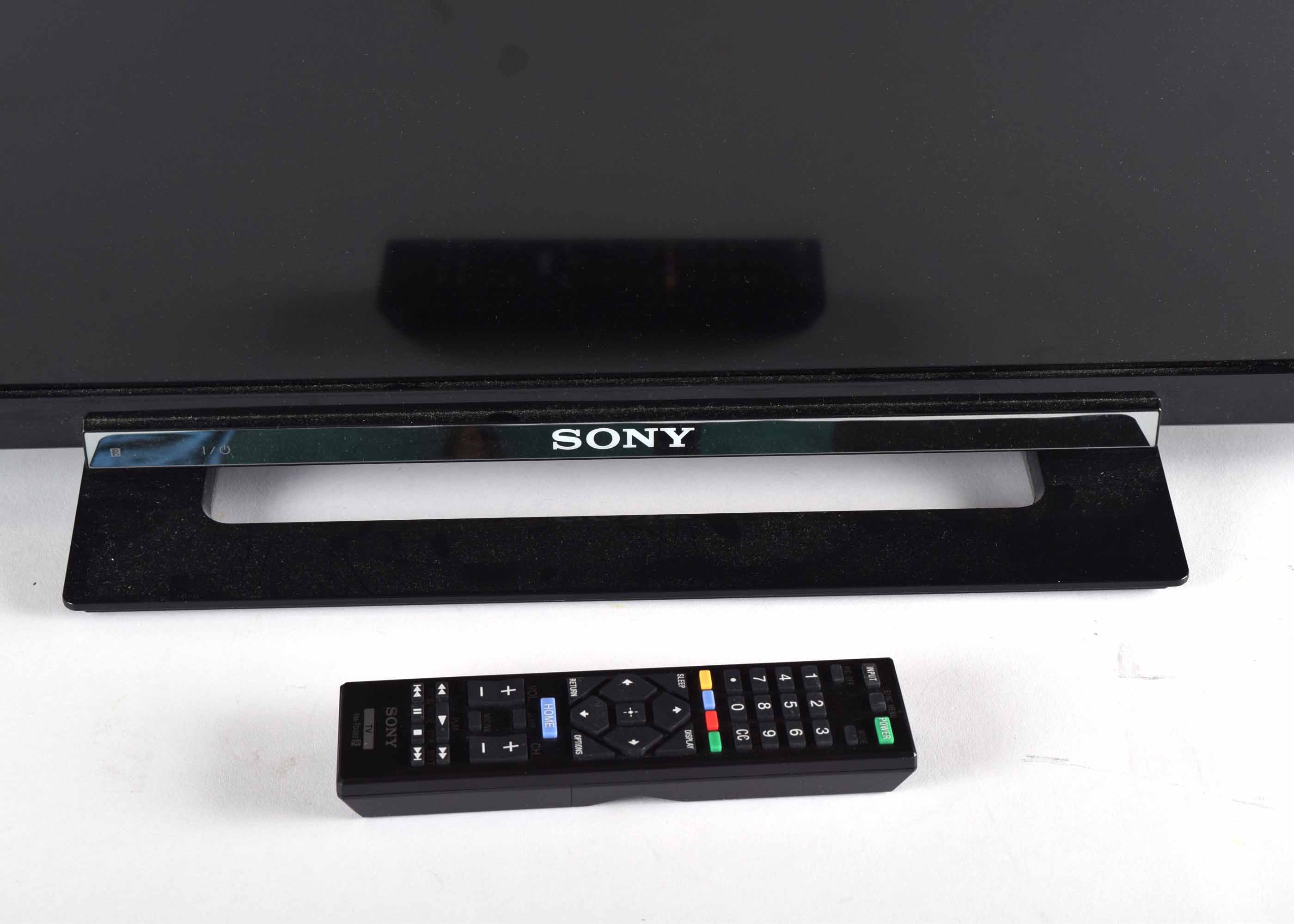 Sony 32" LCD TV Model KDL 32R400A