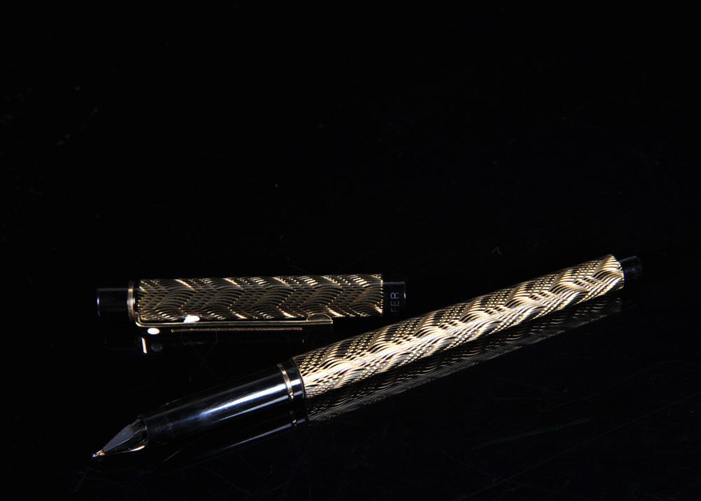 14K Gold Nib White Dot Sheaffer Fountain Pen