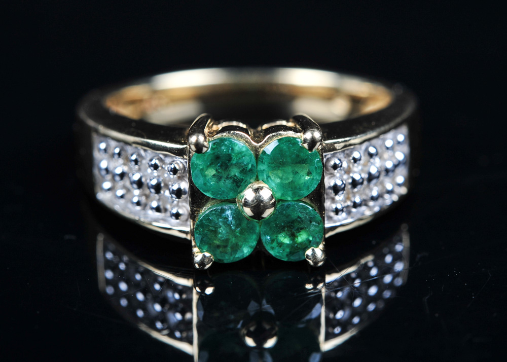 14K Gold Diamond and Emerald Four Leaf Clover Ring