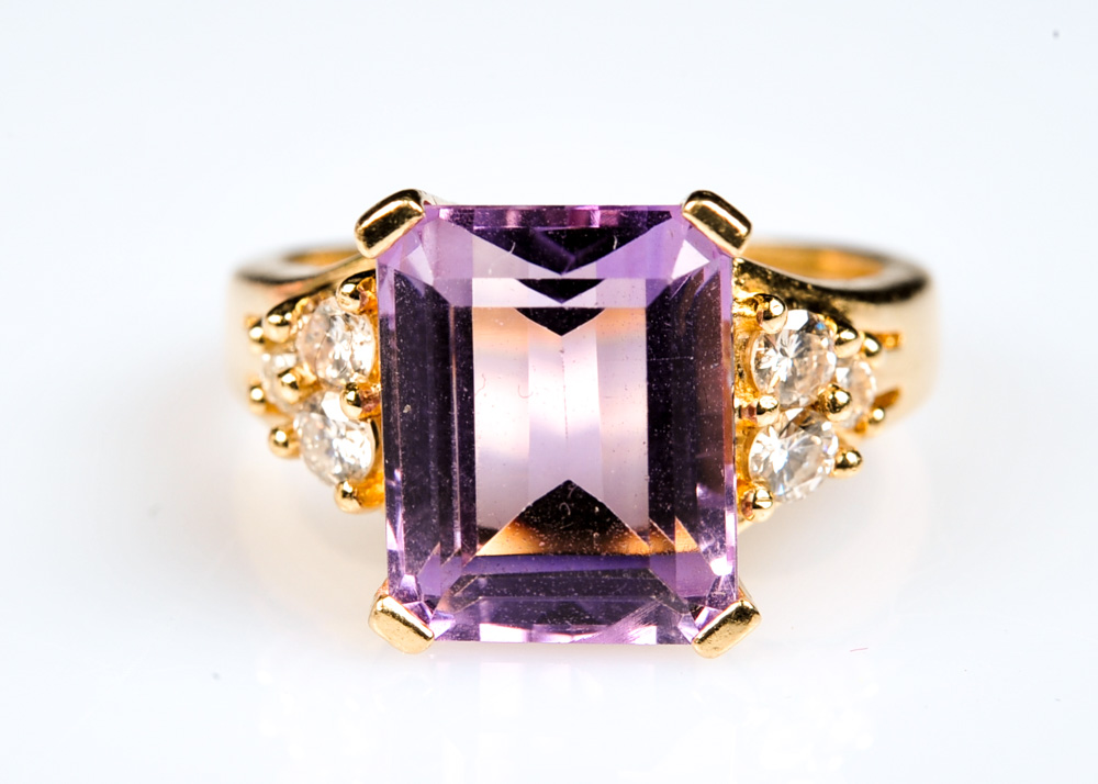 14K Gold Amethyst and Diamond Ring