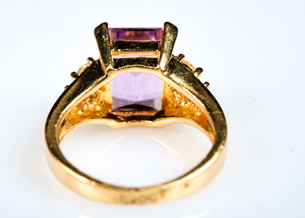 14K Gold Amethyst and Diamond Ring