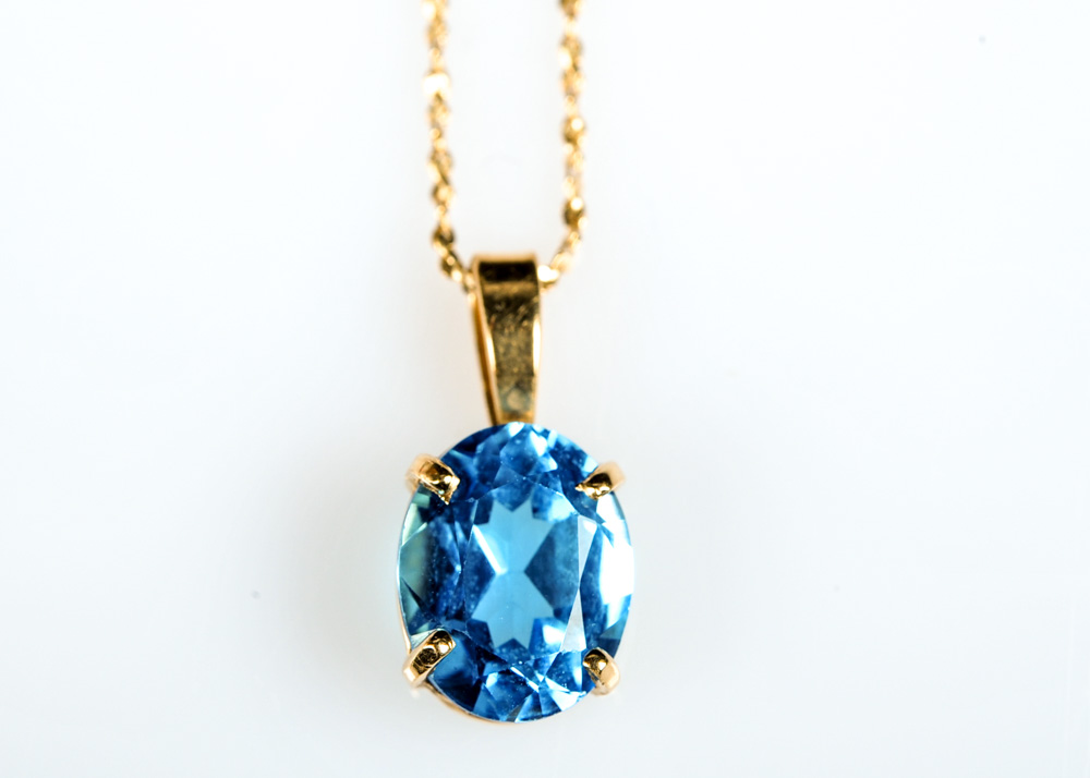 14K Gold and Blue Topaz Pendant Necklace