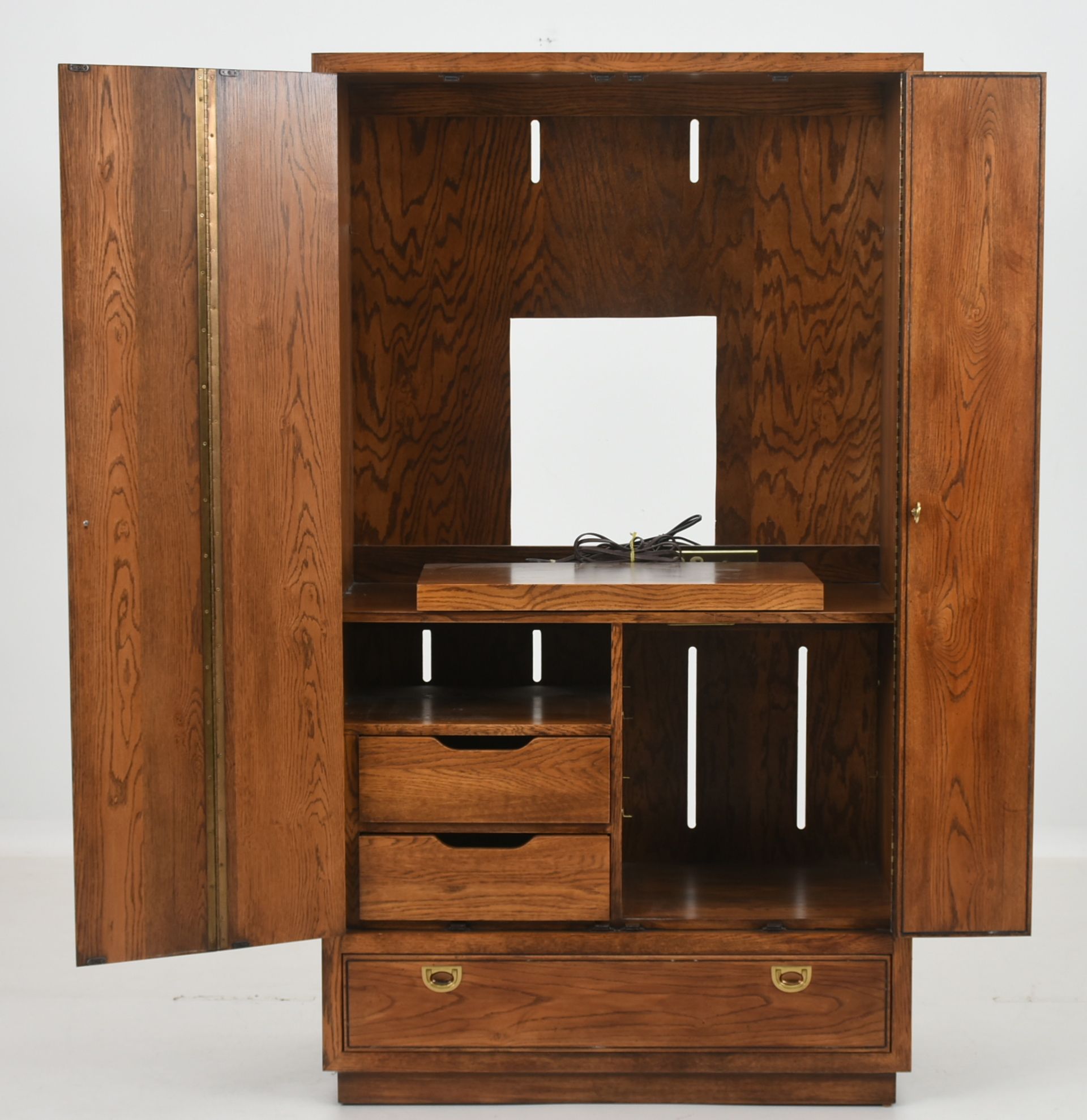 Romweber Entertainment Cabinet