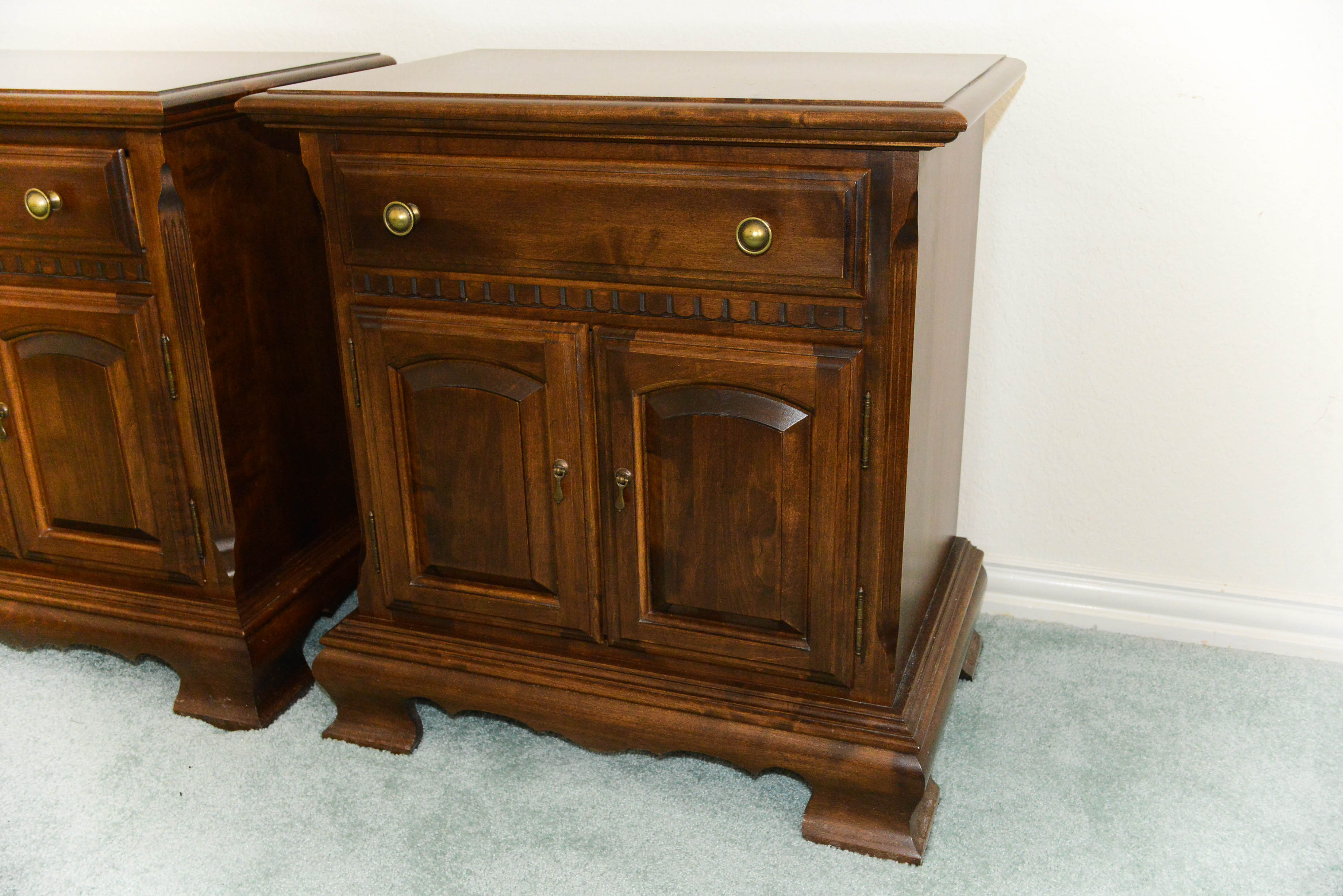 Pair of Ethan Allen Night Stands