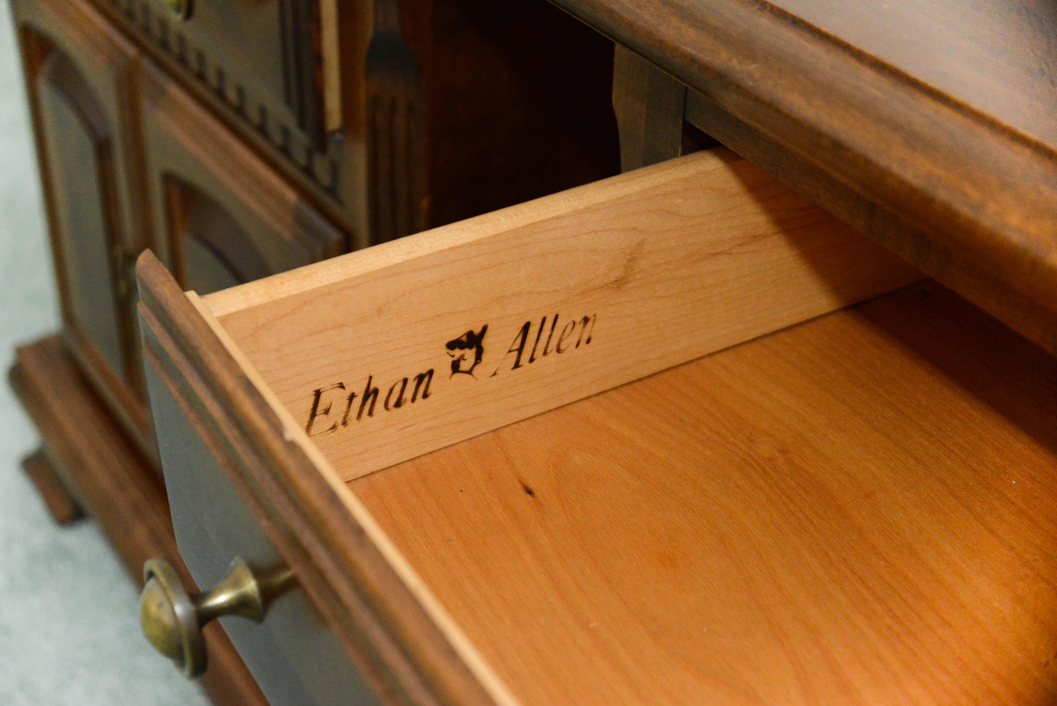 Pair of Ethan Allen Night Stands