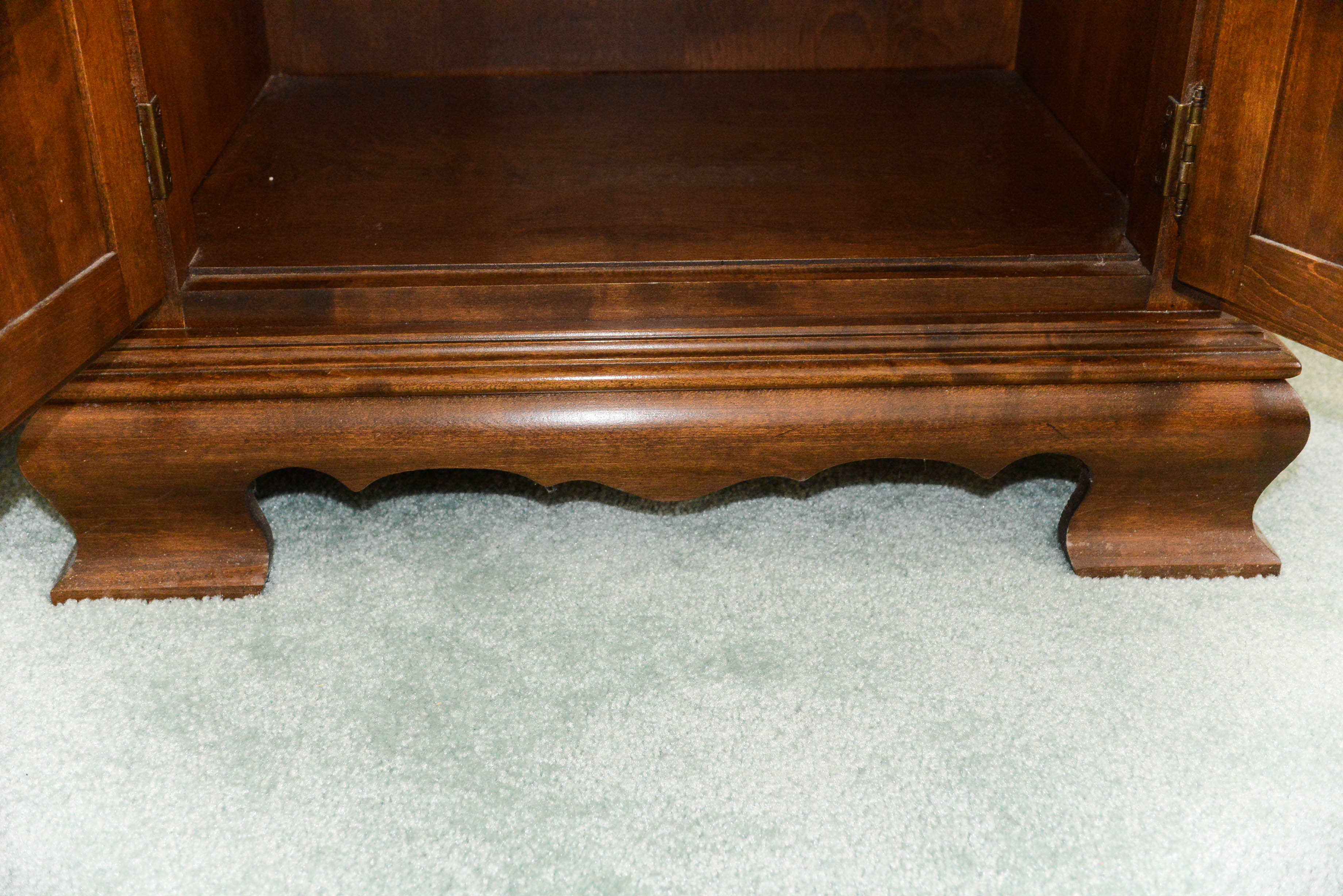 Pair of Ethan Allen Night Stands