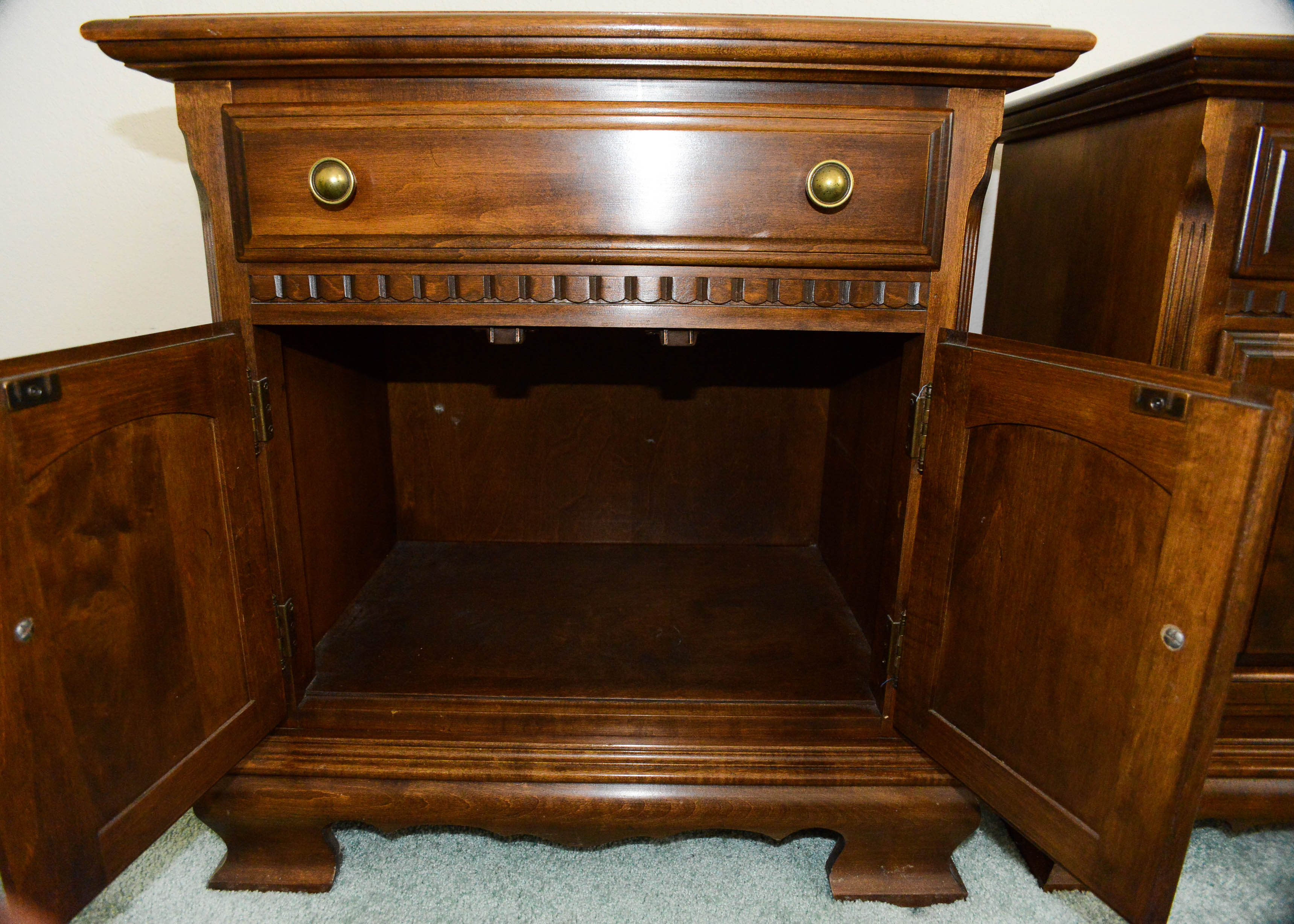 Pair of Ethan Allen Night Stands