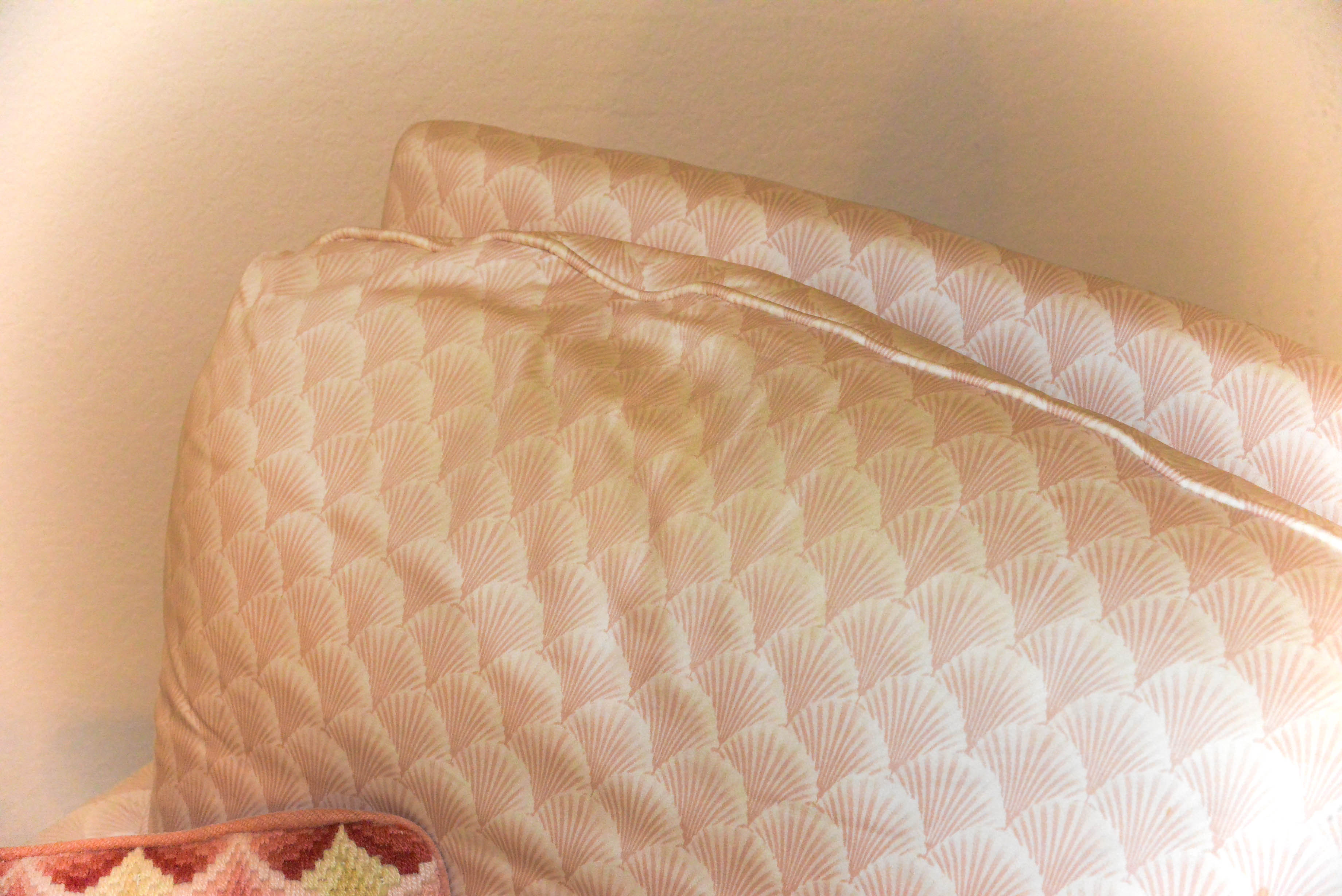 Pink Chaise Lounge Chair