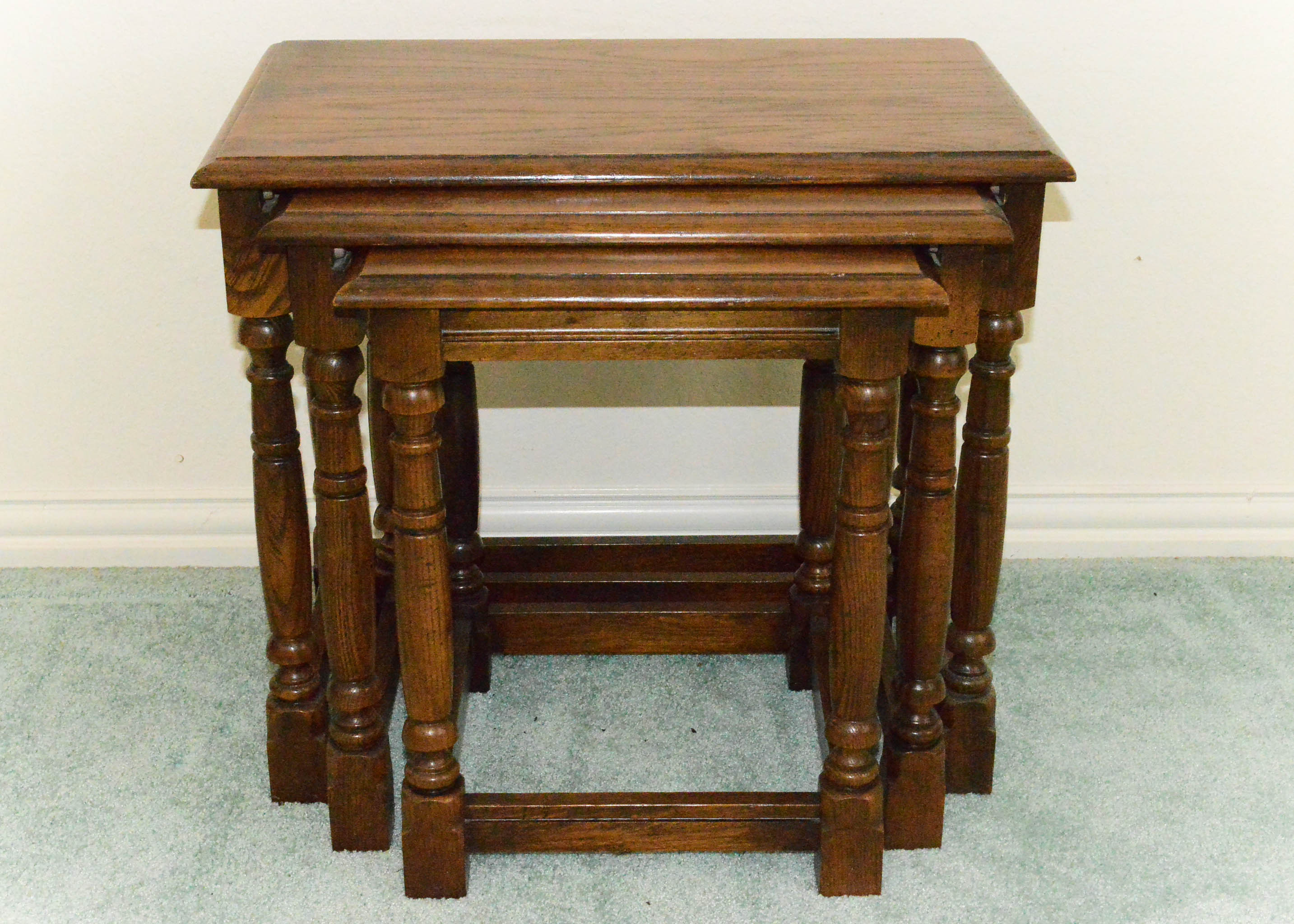 Set of Nesting End Tables