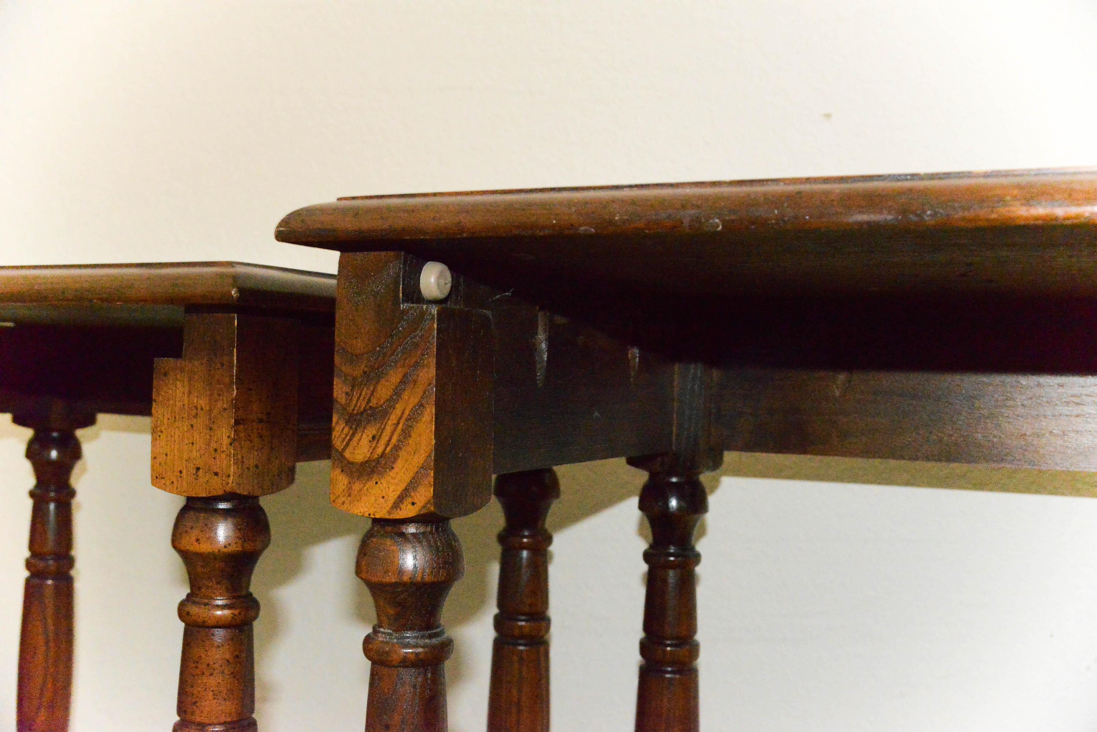 Set of Nesting End Tables