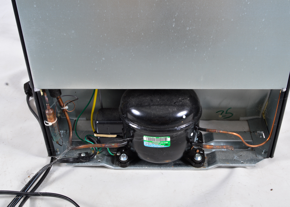 Sanyo Eclipse Series Mini Fridge