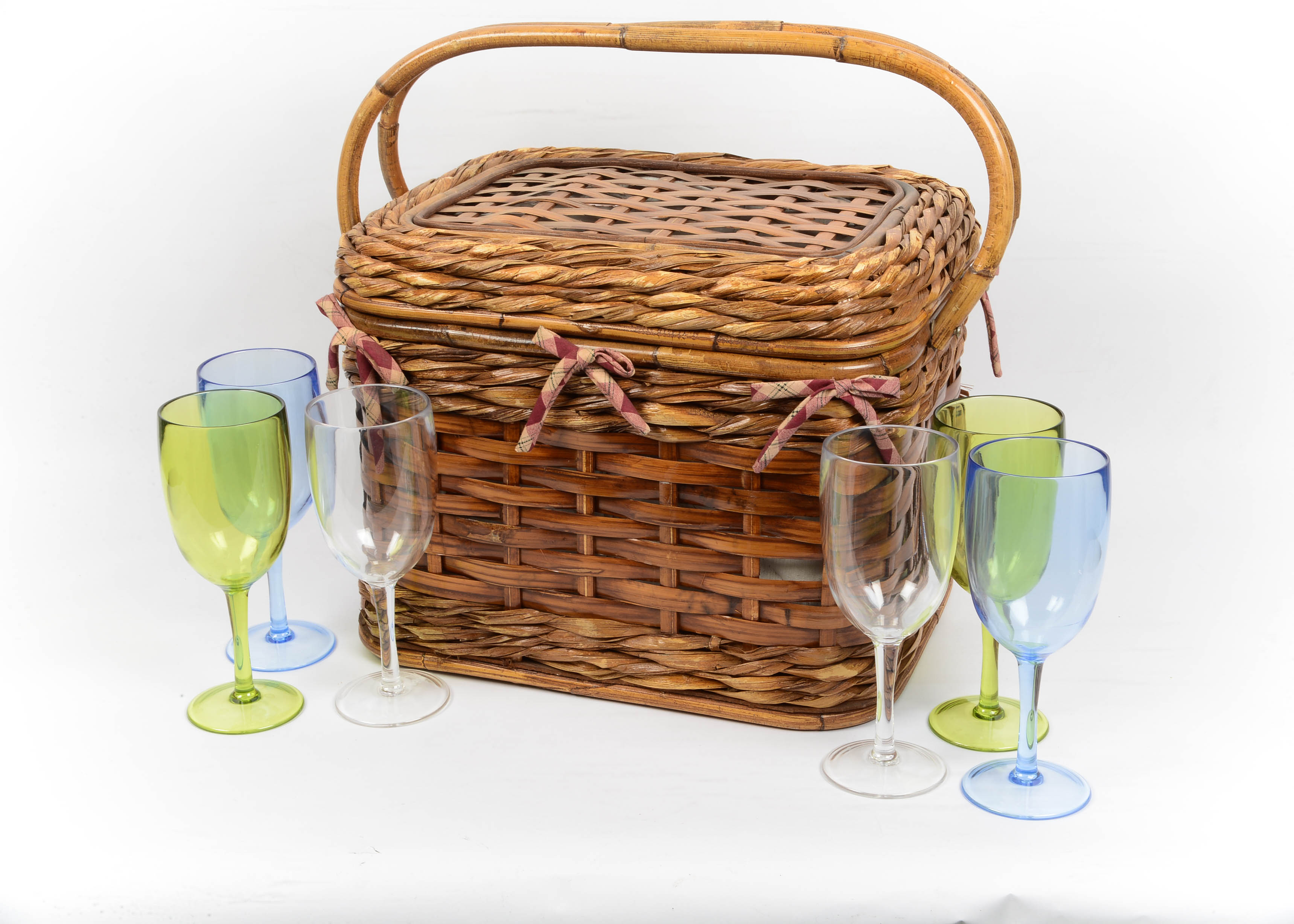 Picnic Basket and set of Wine Glasses