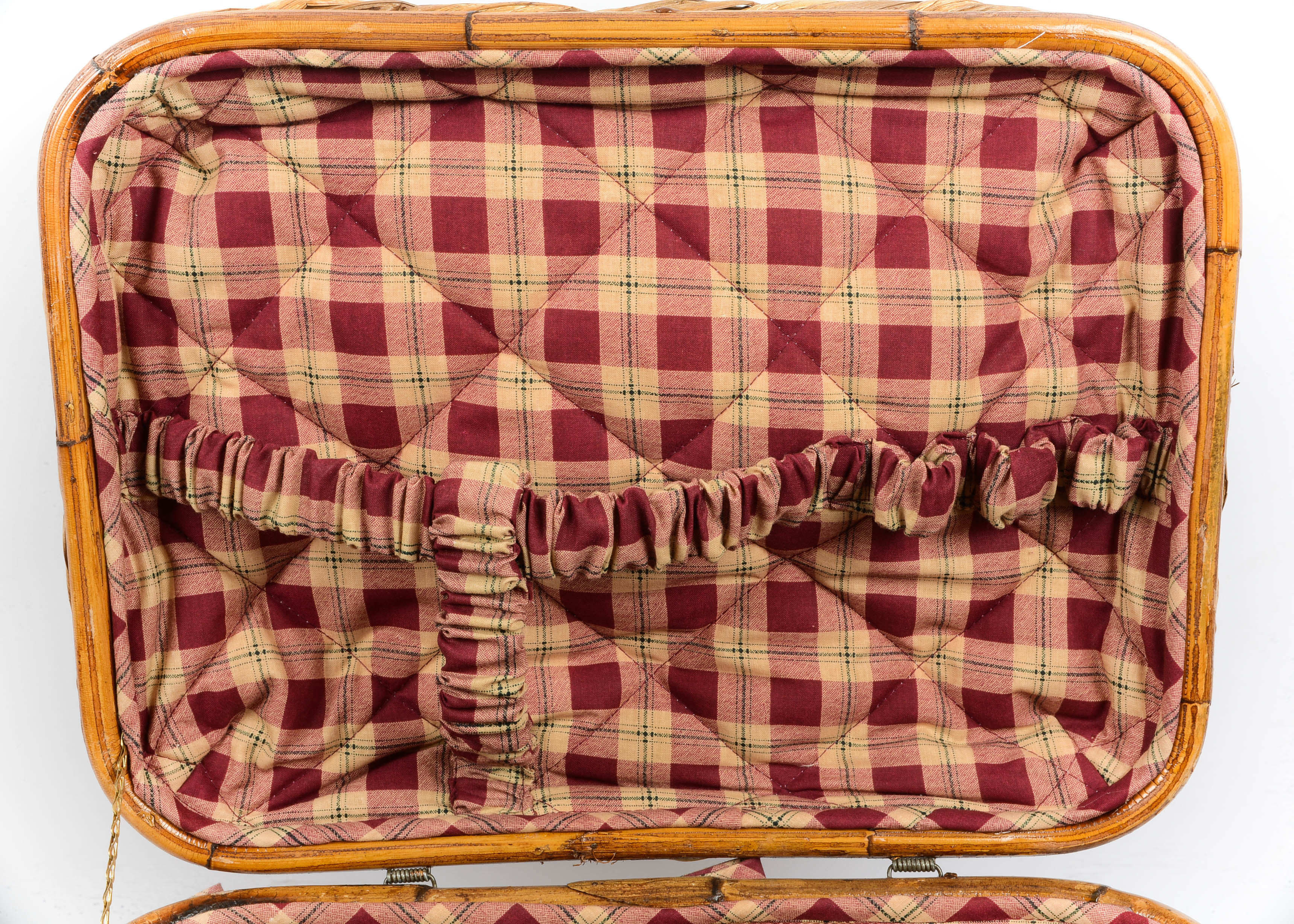 Picnic Basket and set of Wine Glasses