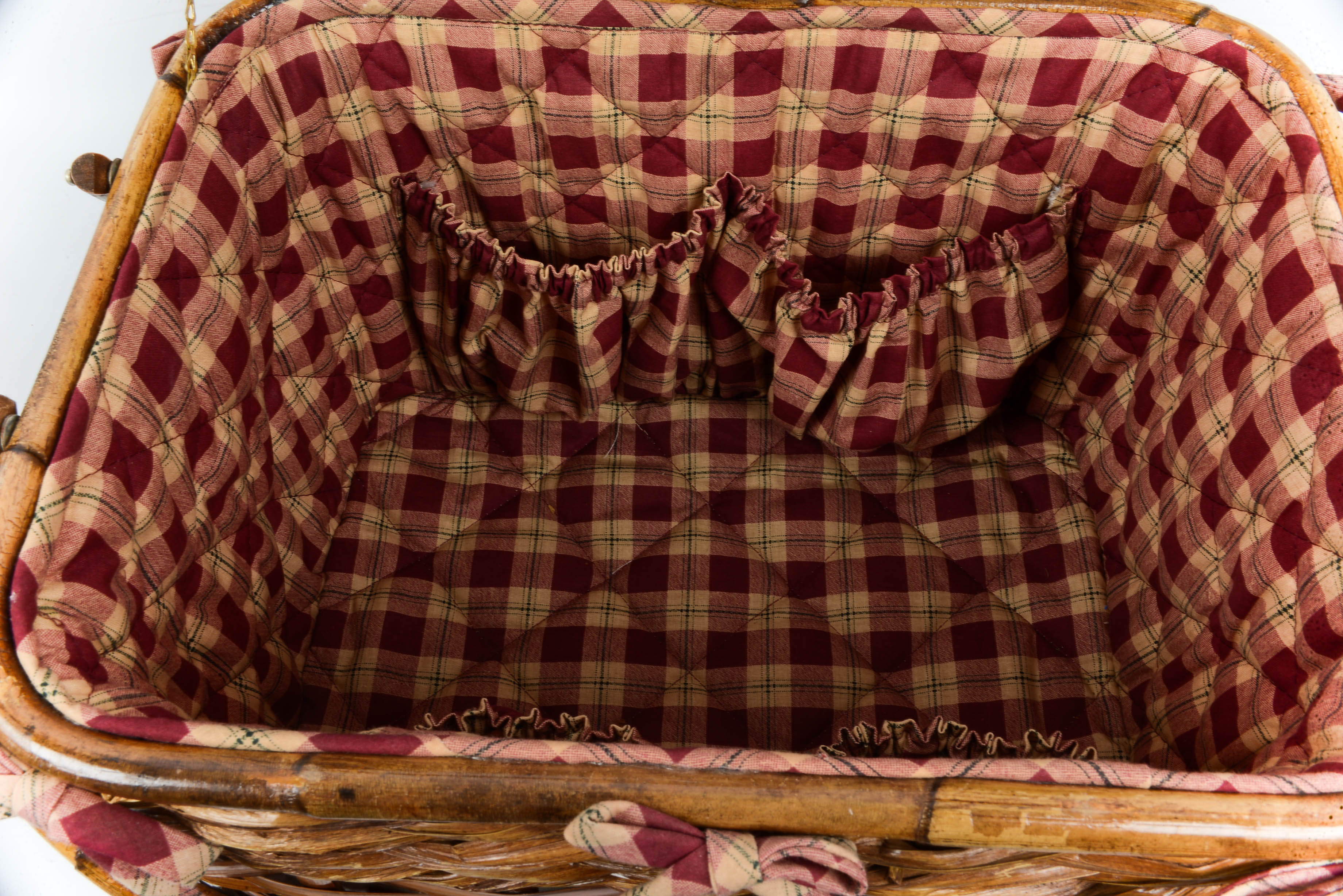 Picnic Basket and set of Wine Glasses